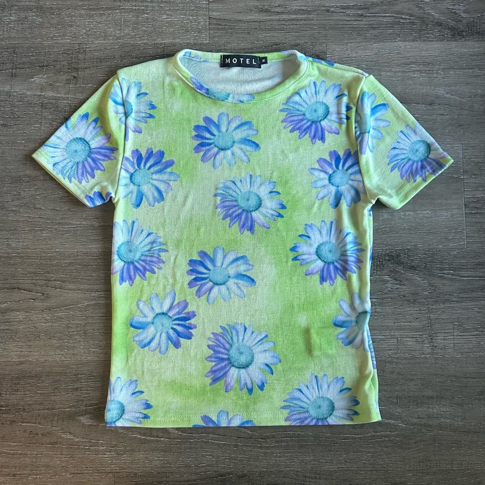 Motel Rocks Shirt with floral daisy pattern, Neon Green Top NWOT